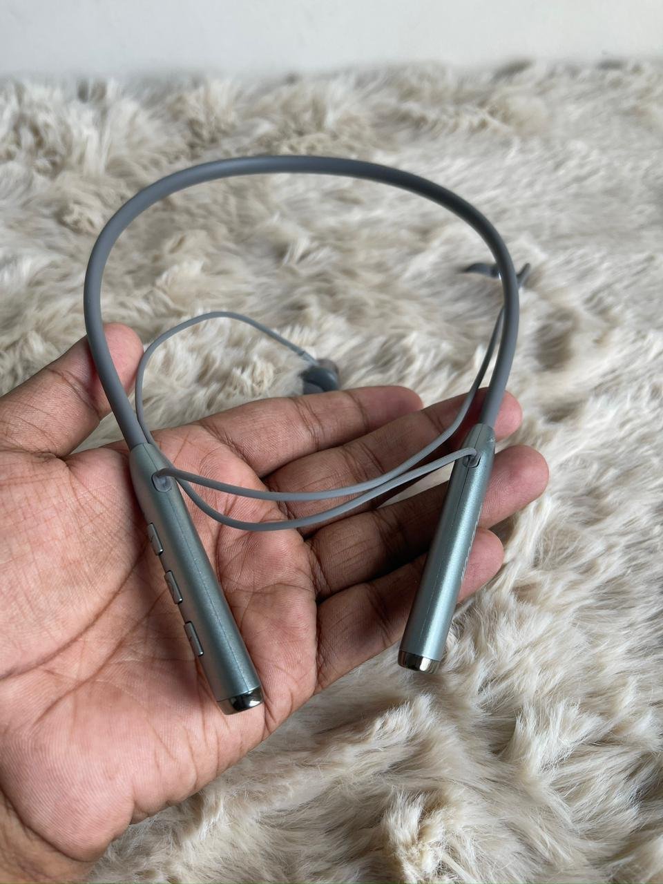 MOBICOM N222 35 Hrs | Vibration Neckband